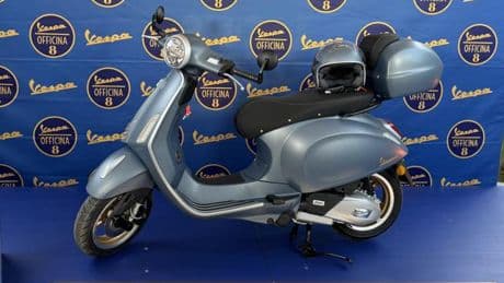 Vespa Officina 8, l’edizione speciale celebra il reparto Piaggio dove nascevano le due ruote del futuro