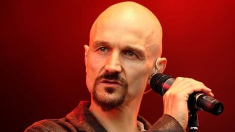 James frontman ‘disgusted’ after Tommy Robinson uses indie band song ‘Sit Down’ at protest