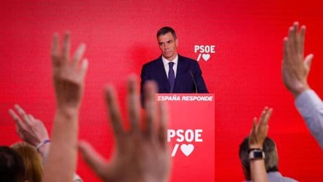 De Pedro Sánchez y Santos Cerdán al drama del Vuelo 172 y el dolor en Kenia y más imágenes del día
