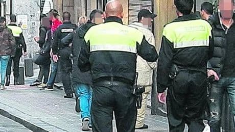 Un policía de Bilbao sufre fractura maxilofacial por el cabezazo de un multirreincidente