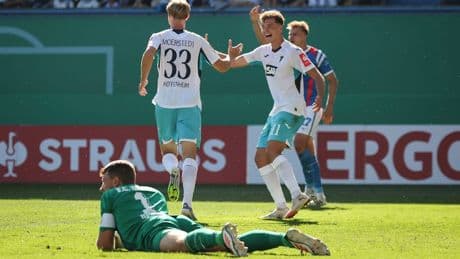 Vier Gegentore für Hansa - Hoffenheim zieht locker in zweite Pokalrunde ein