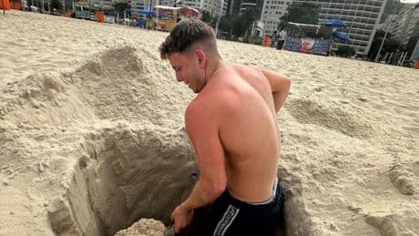I almost died digging 8ft deep hole on beach when I was swallowed by QUICKSAND – but I’d do it again