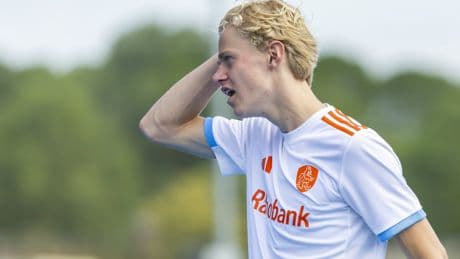 Jurre Bunte (18) zit eindelijk in Oranje, met hechtingen in z’n lip