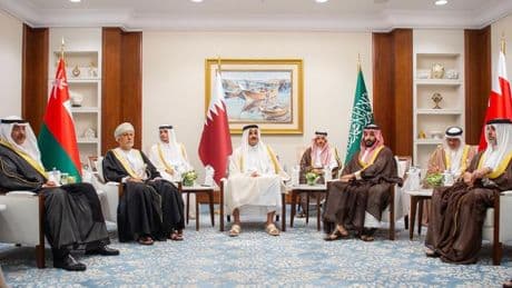Katar: Sondergipfel in Doha spricht sich für Waffenembargo gegen Israel aus
