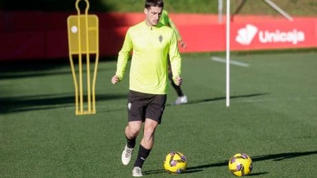 El Eibar confía en fichar a Olaetxea, centrocampista durangués del Sporting
