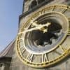 Im Krieg zerstörte Uhr der Kaiser-Wilhelm-Gedächtniskirche: Wie Marlene Dietrich die legendäre Firma des Stifters erbte