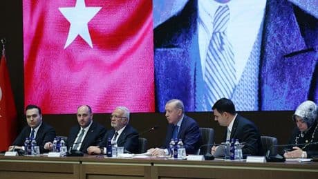 CHP'den istifa etmişti: Özlem Vural Gürzel AK Parti'ye katılıyor! Rozetini Başkan Erdoğan takacak!