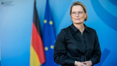 „Pakt für den Rechtsstaat“: Bundesjustizministerin kündigt hunderte Millionen Euro für Justiz an
