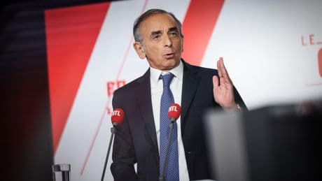Présidentielle 2027 : Édouard Philippe est dans « une stratégie juppéiste », raille Éric Zemmour