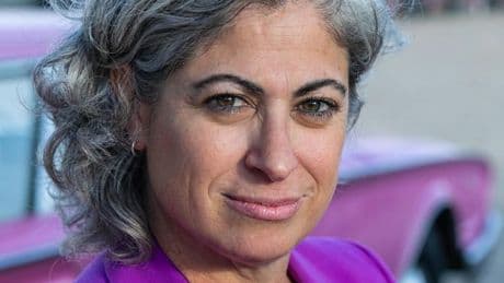 Cristina Aranda, consultora de IA: "Divulgar bulos en internet debería ser penable, pero las plataformas se exoneran"