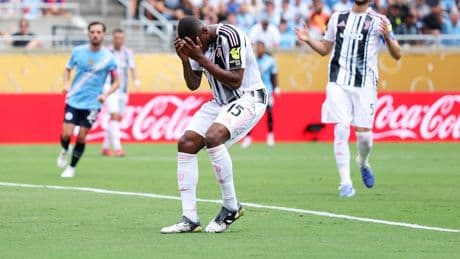 Slapstick-Eigentor und Traumtreffer - Pep fertigt Juve ab!