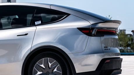 Tesla lanza un nuevo Model Y más largo y con mayor autonomía