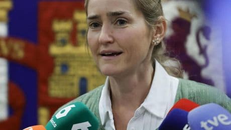 Aagesen critica la falta de apoyo parlamentario para el decreto antiapagones: se reunirá con la CNMC para buscar alternativas