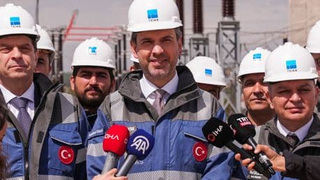 Avrupa'daki elektrik kesintisi | Bakan Bayraktar: Türkiye'de hiçbir sorun yok