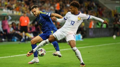Ukraine-France : les attaquants du PSG Dembélé et Doué touchés