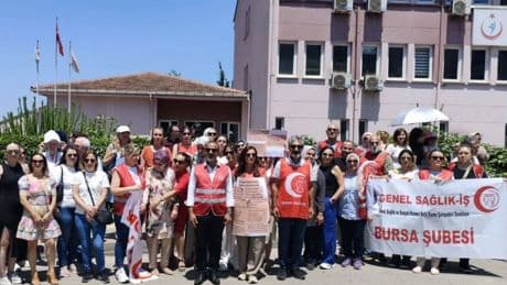 AŞILA uygulaması tartışma yarattı: “Kişisel telefonla kamu hizmeti olmaz"