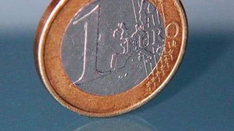 Cambio e dazi, mix amaro per la Ue