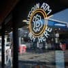 Waarde bitcoin zakt week na record weer tot onder de 100.000 euro