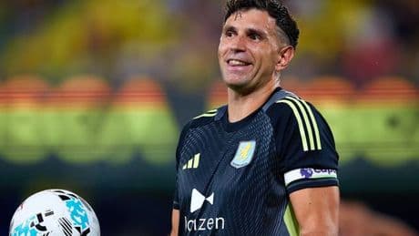 Aston Villa star makes Emi Martinez's future clear after missing opening game
