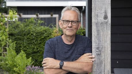 Henk (67) organiseerde een trip naar Amsterdam  voor een groep Russische zakenrelaties: ’In de bus ging meteen de wodka rond’