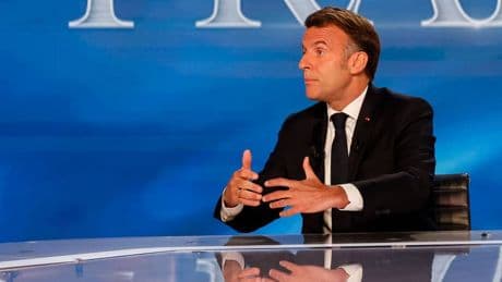 ArcelorMittal: Macron refuse la nationalisation et assure que les sites de Dunkerque et Fos-sur-Mer seront "sauvés"