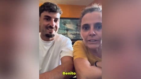 La emotiva historia de un fan español de Bad Bunny y su madre enferma al conseguir entradas para verle