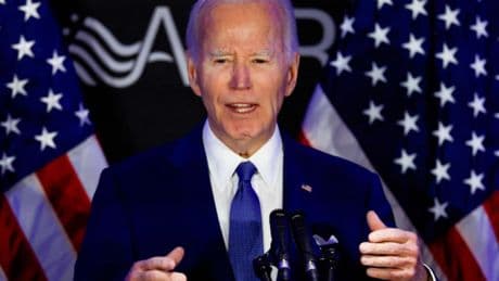 Trump difunde que Biden fue ejecutado en el 2020 y sustituido por un robot