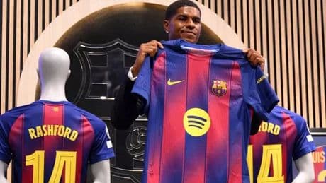 Marcus Rashford's Barcelona debut delayed due to 'serious breach of contract'