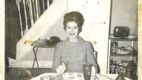 My Mom’s Disappearance Was A Mystery. Then I Saw An Old Photo — And What I Discovered Next Left Me Shaken.