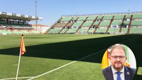 El alcalde de Mérida llama "mamarrachos" a la Real Sociedad B tras su victoria en el play off de ascenso a Segunda División
