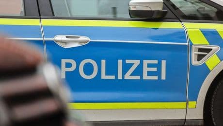 Polizeieinsatz: Drei Verletzte bei Auseinandersetzung mit 150 Beteiligten