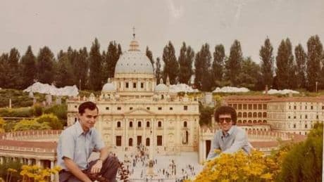 Papa Leone XIV in una rara immagine alla Minitalia di Leolandia