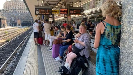 Treni Genova-Milano, raddoppio a dicembre: “Uno ogni ora”. Ma per l’alta velocità si può attendere