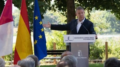 Page alerta contra un sistema de financiación en el que «las comunidades repartan y el Estado mendigue»