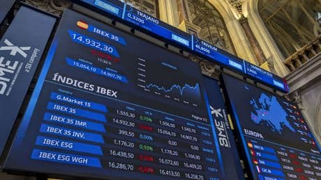 La fortaleza del euro juega a favor de la Bolsa española