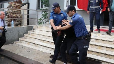 Sevgilisinin bebeğini darp eden şüpheli tutuklandı