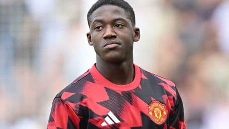 Kobbie Mainoo attracting interest from 10 clubs as Manchester United face decision