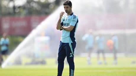 Arsenal 'target Leicester star' after Ruud van Nistelrooy gives strong verdict