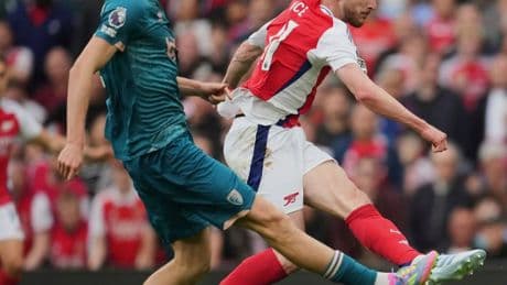 Transfer: Real Madrid holt Jungstar Huijsen für fast 60 Millionen Euro