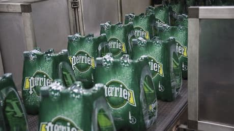 Nestlé et les eaux minérales : désolation des salariés devant une image de marque abîmée