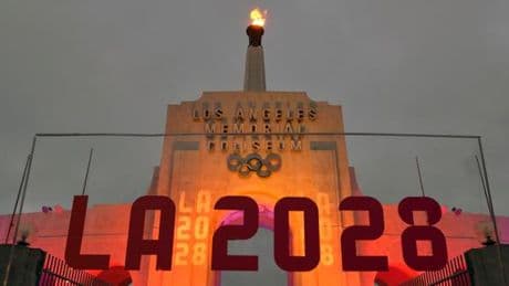 Athlètes trangenres : le Comité olympique américain rappelle qu’il n’est pas compétent pour statuer sur l’éligibilité pour les Jeux de Los Angeles