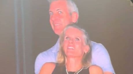 Coldplay, si dimette il Ceo di Astronomer beccato dalla Kiss cam