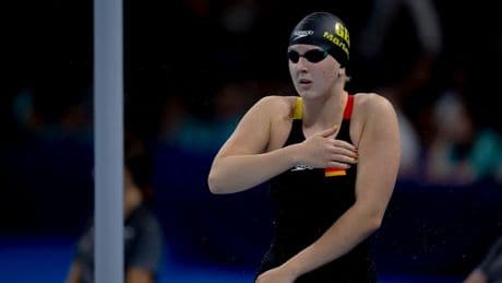 Sie stürzte nach ihrem Rennen - Unfall-Schock um deutsche Olympia-Schwimmerin