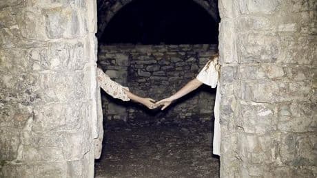 "Zwei Seiten eines Augenblicks" von Jenny Valentine: Wenn selbst der Tod nicht scheidet
