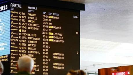 Sciopero 20 giugno, a rischio treni in tutta Italia: orari e corse garantite. Oggi lo stop di Trenord