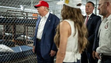 USA-Migrationspolitik: Trump besichtigt umstrittenes Abschiebelager »Alligator Alcatraz«
