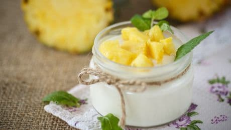 Unverträgliche Mischung: Weshalb Ananas im Joghurt keine gute Wahl ist