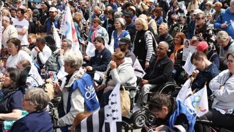 Handicap : mobilisation à Paris contre l’application incomplète de la loi de 2005