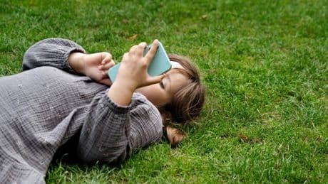 Social Media: Ein Verbot sozialer Medien für Unter-13-Jährige ist das absolute Minimum