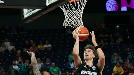Wagner überragt zum EM-Start – Deutschland Kantersieg gegen Montenegro im Video